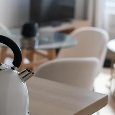 Le Havre Urbain En Hyper Centre * La Rochelle (Charente-Maritime)