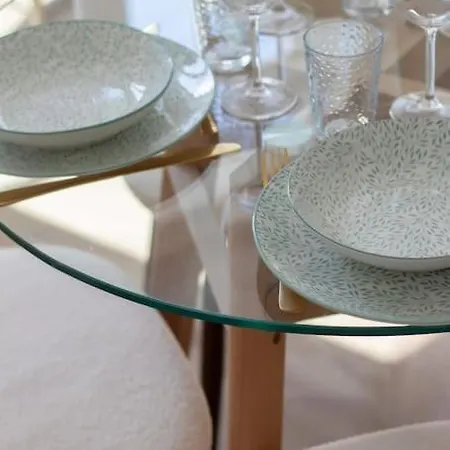 Le Havre Urbain En Hyper Centre * La Rochelle (Charente-Maritime)